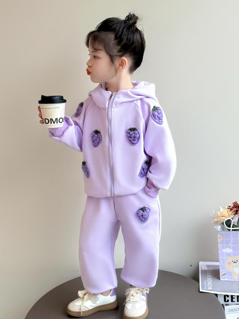 Модный осенний спортивный костюм для девочек 2025: Стильная детская одежда для весны и осени