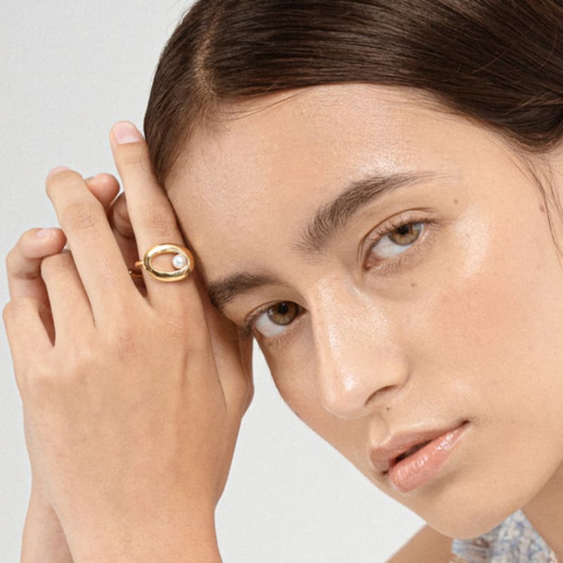 Ahndronico round link pearl ring