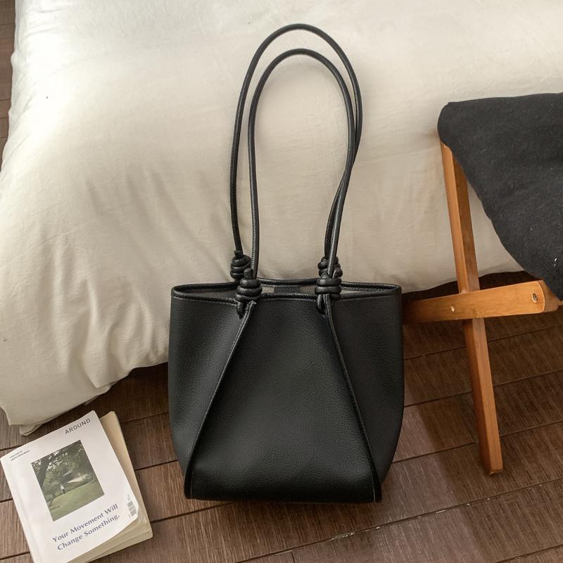 Women’s Minimalist Knot Handle Tote Bag for Daily Casual Use with Textured Leather Look and Structured Geometric Design