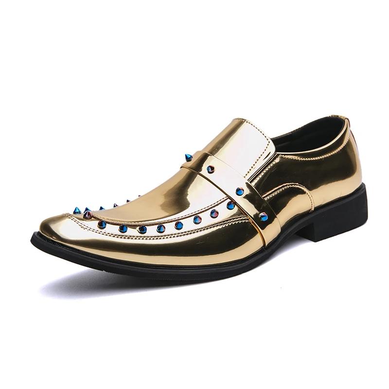 Brand Fashion Golden Glitter Leather Rhinestone Men Chelsea Shoes Size 46 Pointed Luxury Designer Shoes Men Couples Dress Shoes
