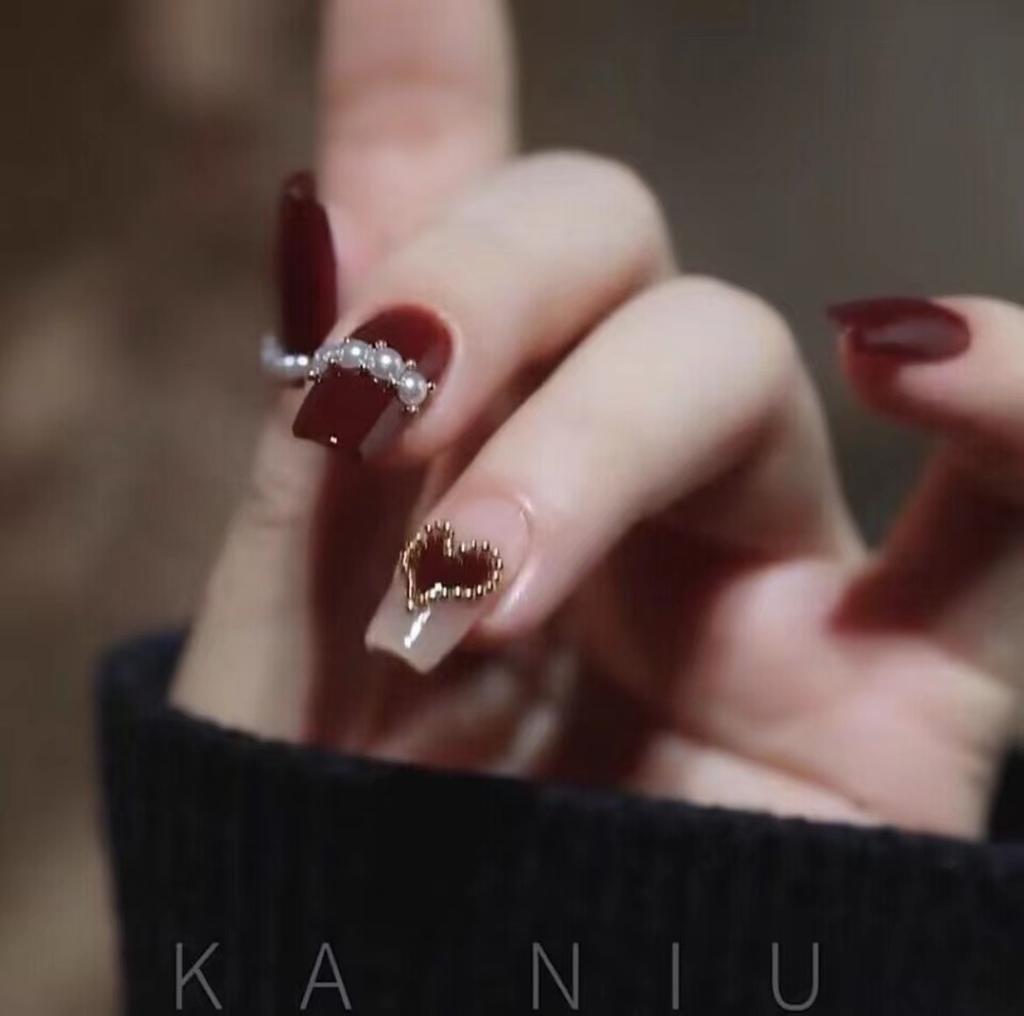 Чисто ручная работа Фототерапия Носимые Накладные Ногти Бургундский Любовь Носимые Ногти Готовый продукт Многоразовые Накладные Пластины