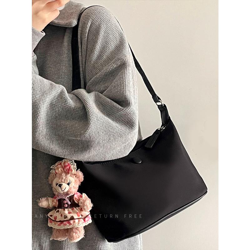 Сумка женская 2024 новая ветрозащитная легкая текстура маленькая сумка через плечо часто универсальная сумка-мессенджер для поездок на работу