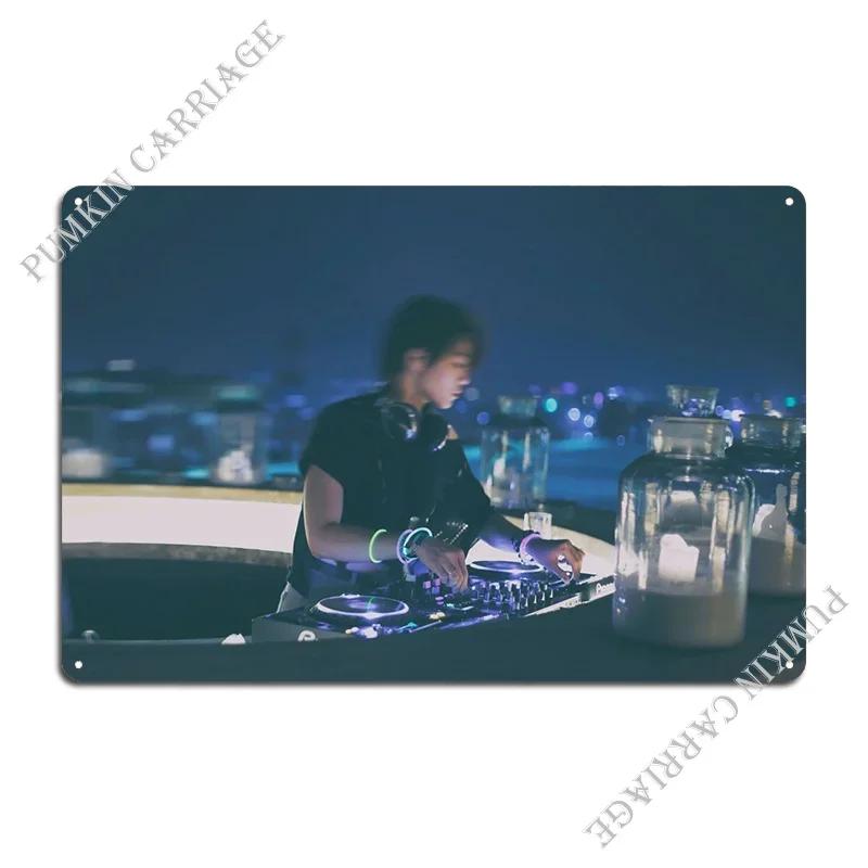 Женщина DJ Живые Металлические Знаки Ржавый Кино Клуб Гараж Декор Персонаж Жестяной Знак Постер