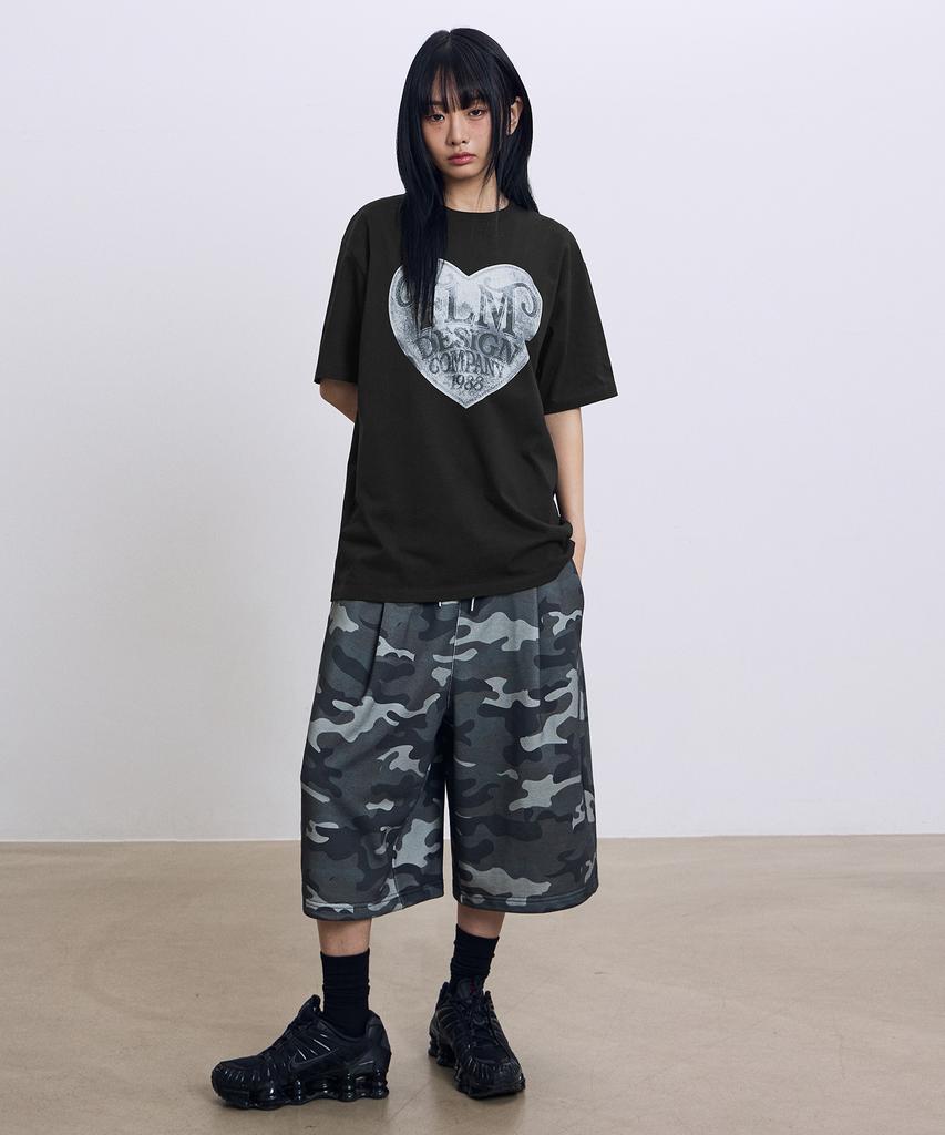 FILLUMINATE Flm Vintage Heart Graphic T-Shirt - White