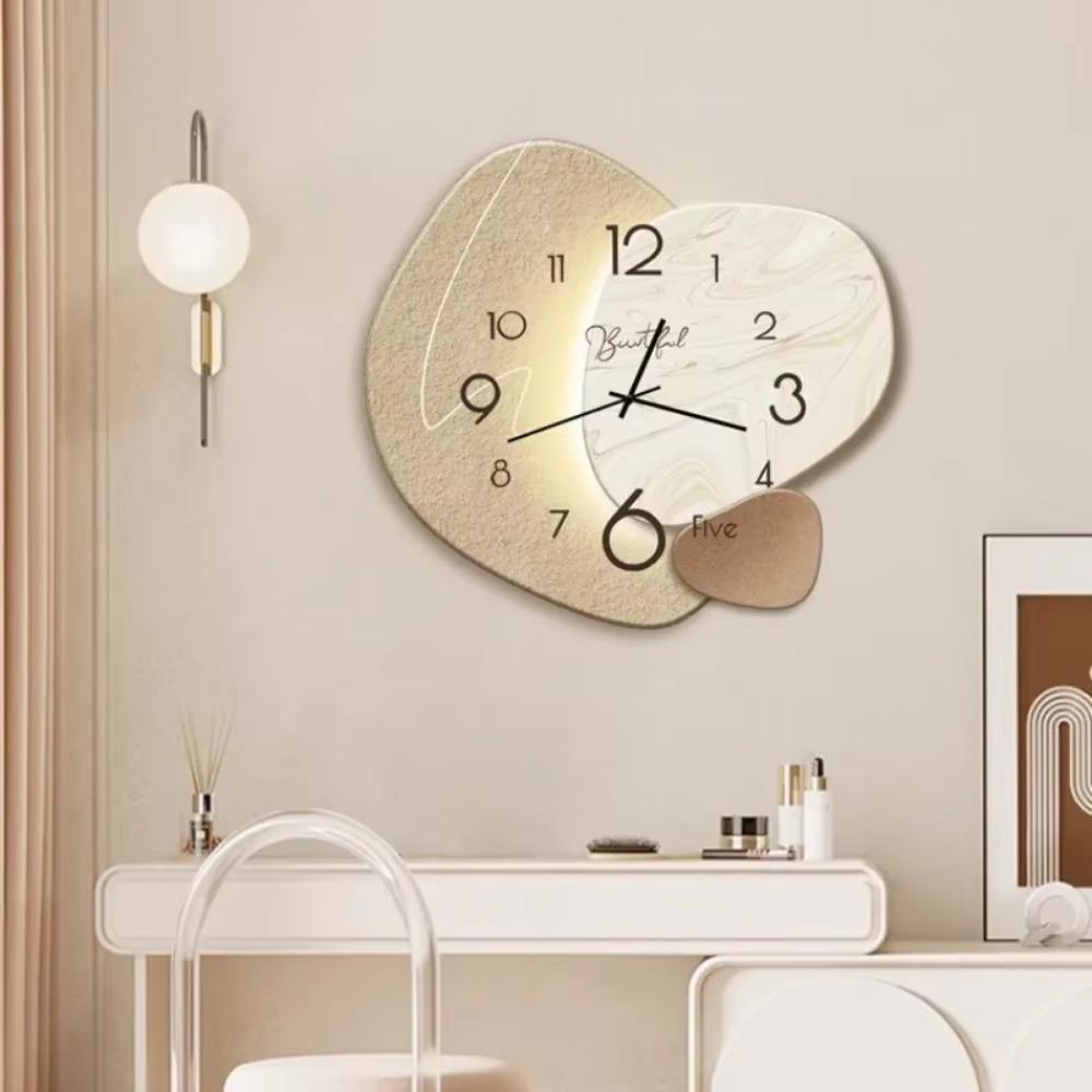 Easy To Read Wall Painting Light High-end Wall Hanging Clock Modern Digital Wall Clock  Restaurant