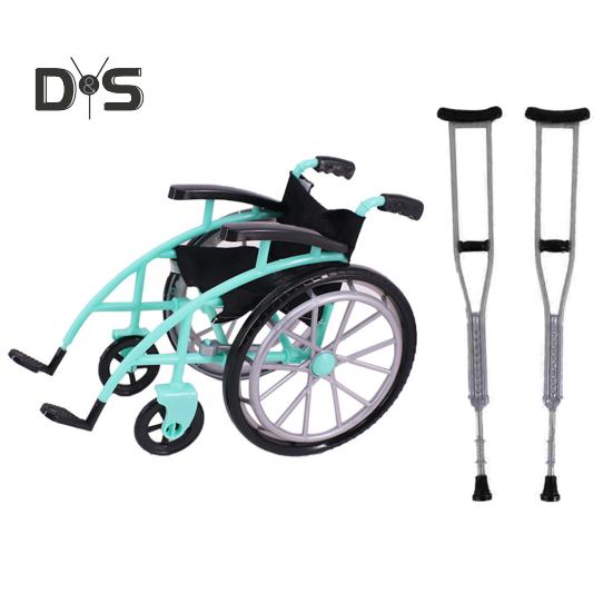 Мини-игрушка в виде инвалидной коляски для кукольного домика Миниатюрная модель с костылями Украшение дома DIY Поделки Песочный столик Аксессуары Игрушки для инвалидной коляски Мини-костыли