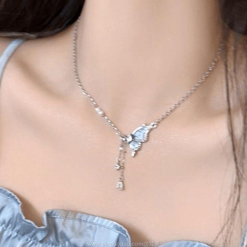 Niche Super Immortal Gravel Butterfly Tassel Necklace Women's Light Luxury Temperament Simple Fairy Neck Chain New Clavicle Chain Explosion
