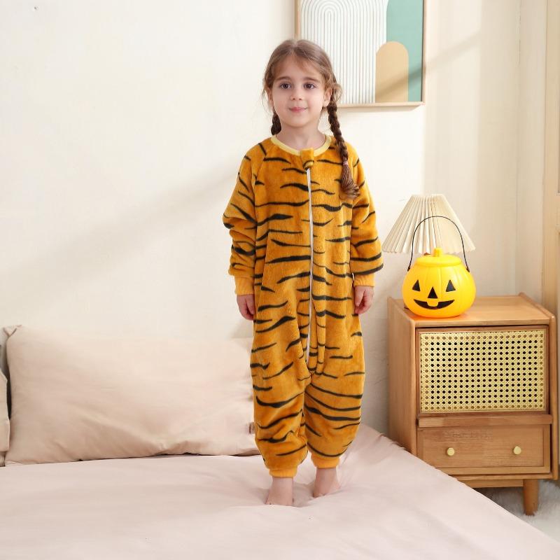 European and American Flame Retardant Flannel Baby Sleeping Bag Cartoon Printed Baby Anti Kick Jumpsuit Pajamas
