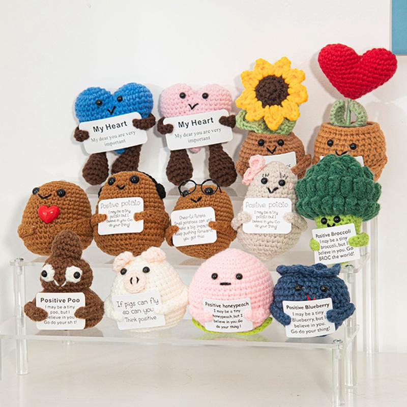 Вязаное крючком украшение в виде сердца Вязаный крючком орнамент Аксессуар для салона автомобиля Украшение рабочего стола Подарок на День святого Валентина