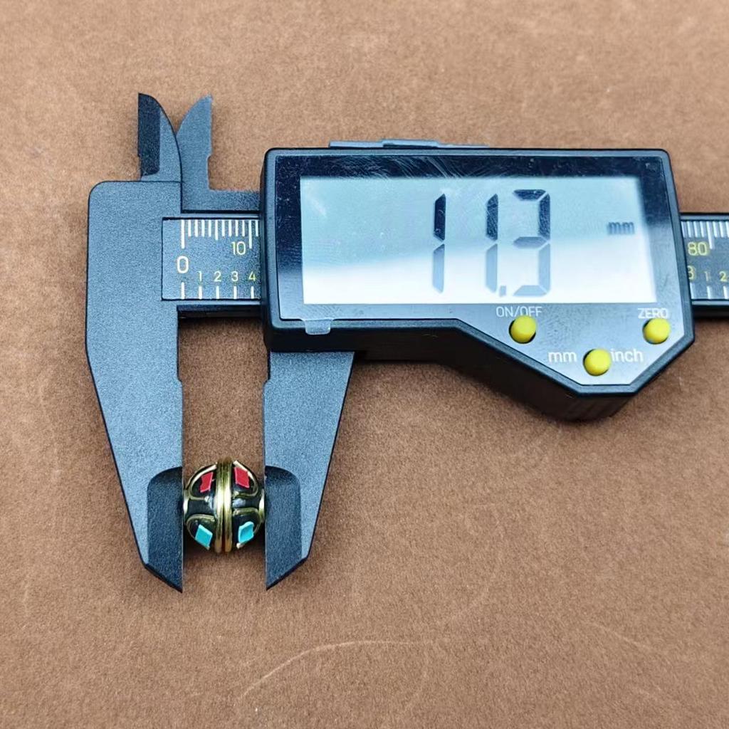 Непальское ручное изготовление шестислоговой мантры ожерелье с латунными инкрустированными бусинами