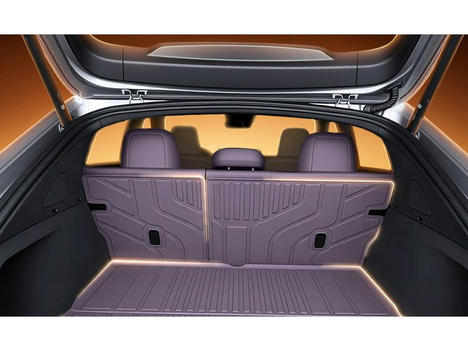 Коврик в багажник Changan Qiyuan A06 TPE26: Новые коврики в салон