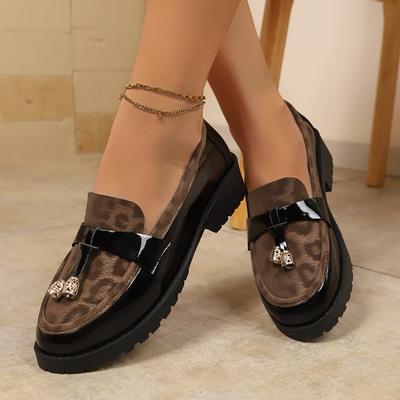 Туфли на низком ходу в британском стиле с леопардовым принтом 2025 Осень Новые Ретро Лоферы с бахромой для женщин