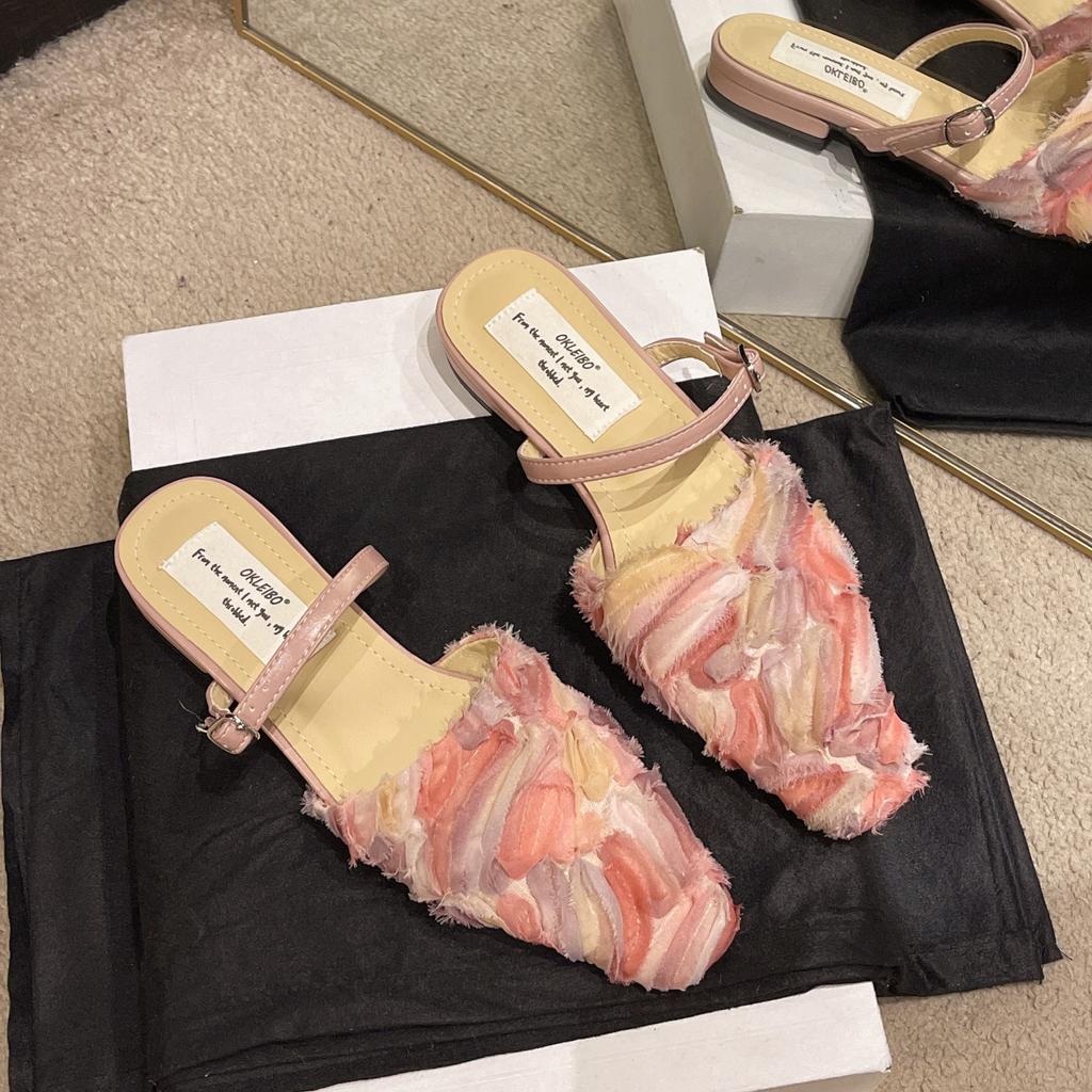 2024 Лето Новые Фея Ветер Нежные Кружева Квадратная Голова Модные Темпераментные Баотоу Плоские Женские Тапочки