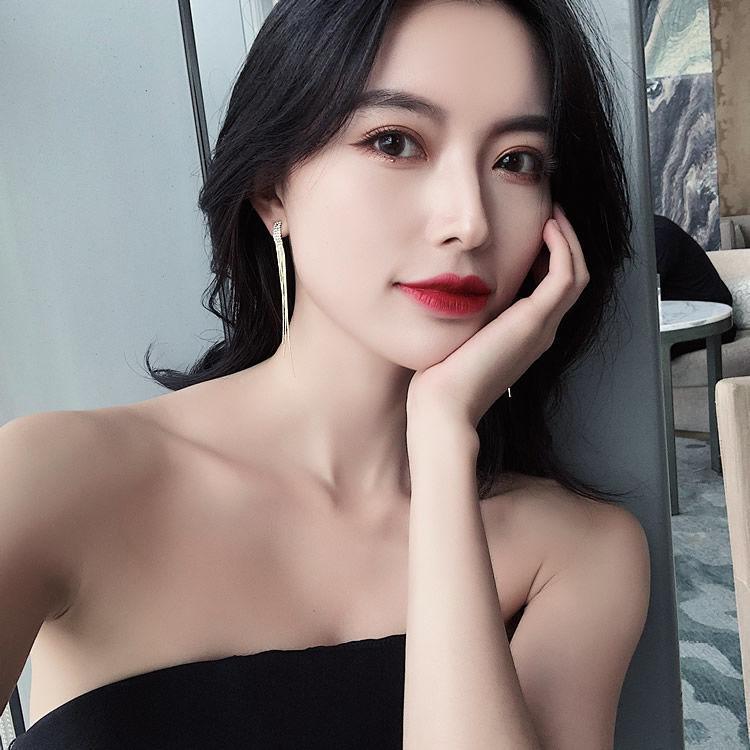 Новые винтажные серьги золотого цвета с длинной нитью и кисточками для женщин, глянцевые висячие серьги с геометрическим рисунком дуги, 2022, модные ювелирные изделия