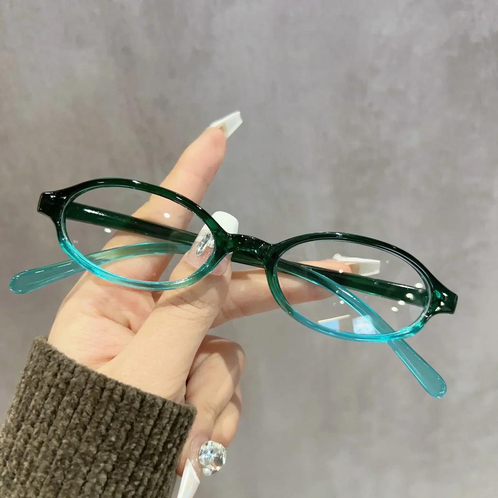 Color Changing Outdoor Eyeglasses Spicy Girl Style Photochromic Myopia Glasses Super Light Small Frame Near Sight Glasses