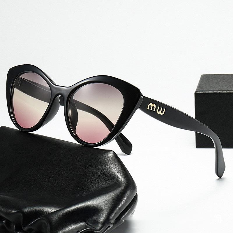 European and American Fashion Cat Eye Sunglasses Women's Design Sense Retro Small Frame New Small Face Defense
