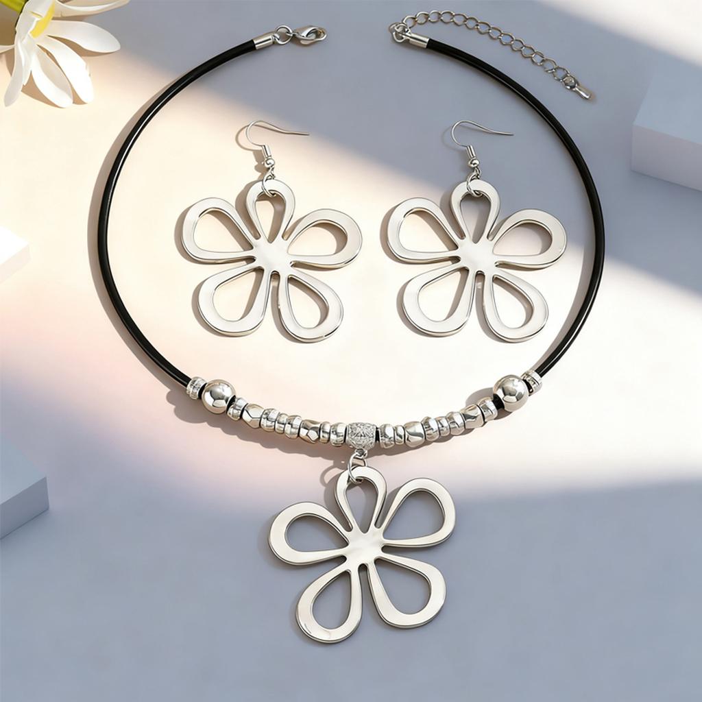 1 Set of Hot-Selling Black Rope Geometric Hollow Flower Pendant Necklace and Hollow Flower Earrings Jewelry Set