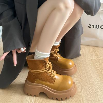 Ретро британские ботинки Мартин женские 2025 осень новые жареный стрит хай-энд толстая подошва увеличивающие рост короткие рабочие ботинки