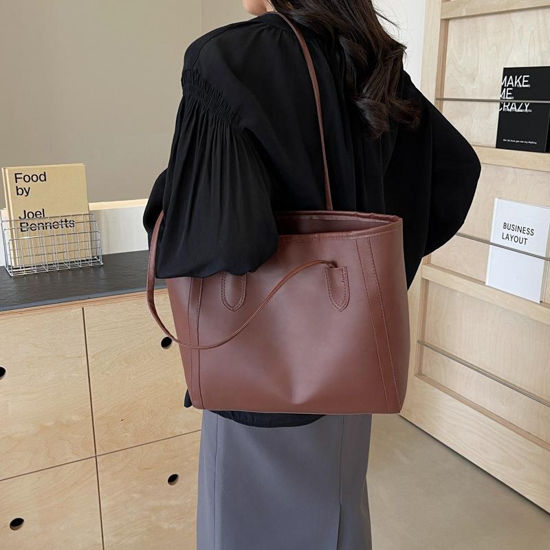 Сумка Commuter Texture temper 2024 лето новая красивая корейская версия сумка через плечо подмышкой модная сумка-тоут