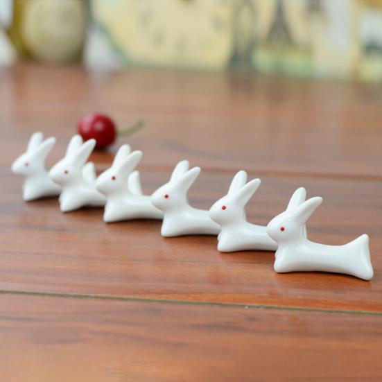 Прочная стабильная антигрязная компактная керамическая подставка для палочек для маленького кролика, подставка для домашних принадлежностей, стеллаж для хранения палочек для еды