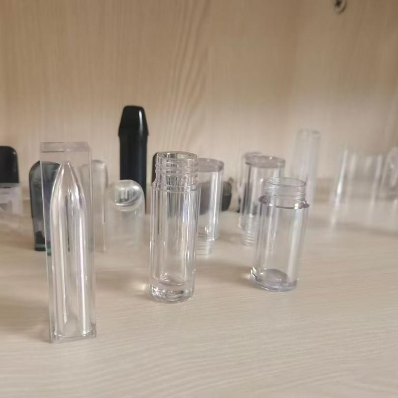 Прозрачная крышка для косметического флакона Claro 200/300 из ПЭТГ, ударопрочная, перерабатываемая, химически стойкая.