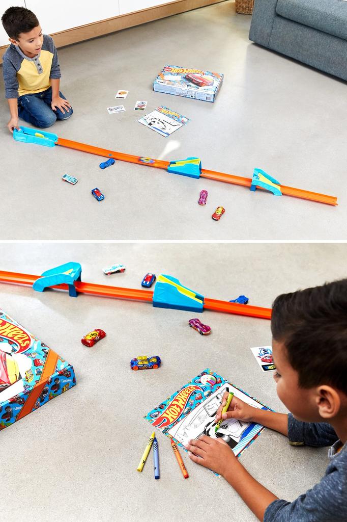 Подарочный набор Hot Wheels Adventure Базовые наклейки GWN96 [6 машинок, рельсы, в комплекте]