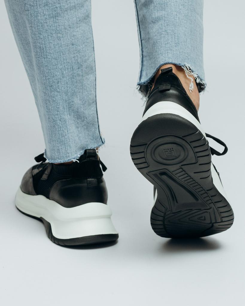 Кроссовки Bestina 1604 36 черные кожа текстиль