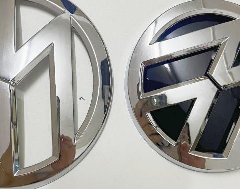 BRA1 For VOLKSWAGEN VW 2026 New 2pcs 135mm 110mm Car Styling Front Grille Badge Rear Trunk Lid Emblem Replacement For Golf 7 mk7 Golf iz2