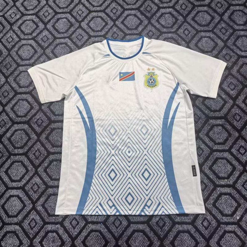 26 World Cup jerseys Paris Bayern Milan Real Madrid Leverkusen Barcelona Fiorentina Betis Lyon Ball