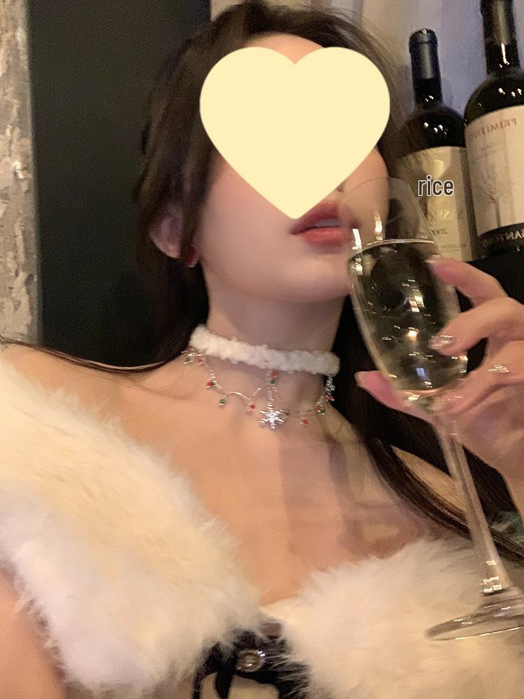 2024 Snowflake Double Layer Necklace: Women's Plush Choker Chain - Perfect Winter Accessory