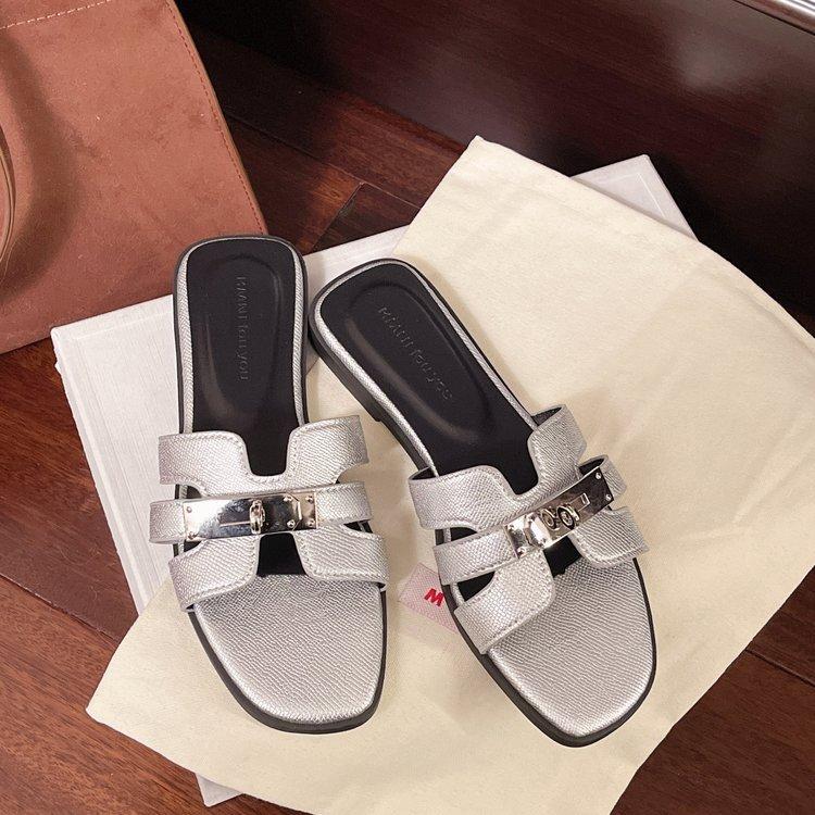 Small Gold Buckle Silver Sandals Women's Summer Wear New Retro Hollow Flat Bottom One-word Slippers Casual Beach Shoes
