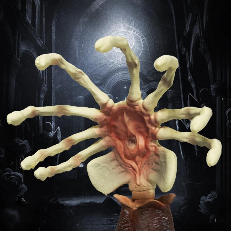 Alien Facehugger Figurine Horror Prop Decor Halloween Party Sci-Fi Movie Fan Collectible Plastic Model