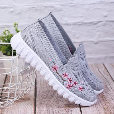 Женская обувь – Кроссовки