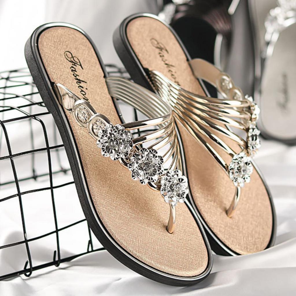 Женские шлепанцы Летние сандалии Плоская подошва Легкая повседневная одежда Сандалии на клипсах Женская обувь