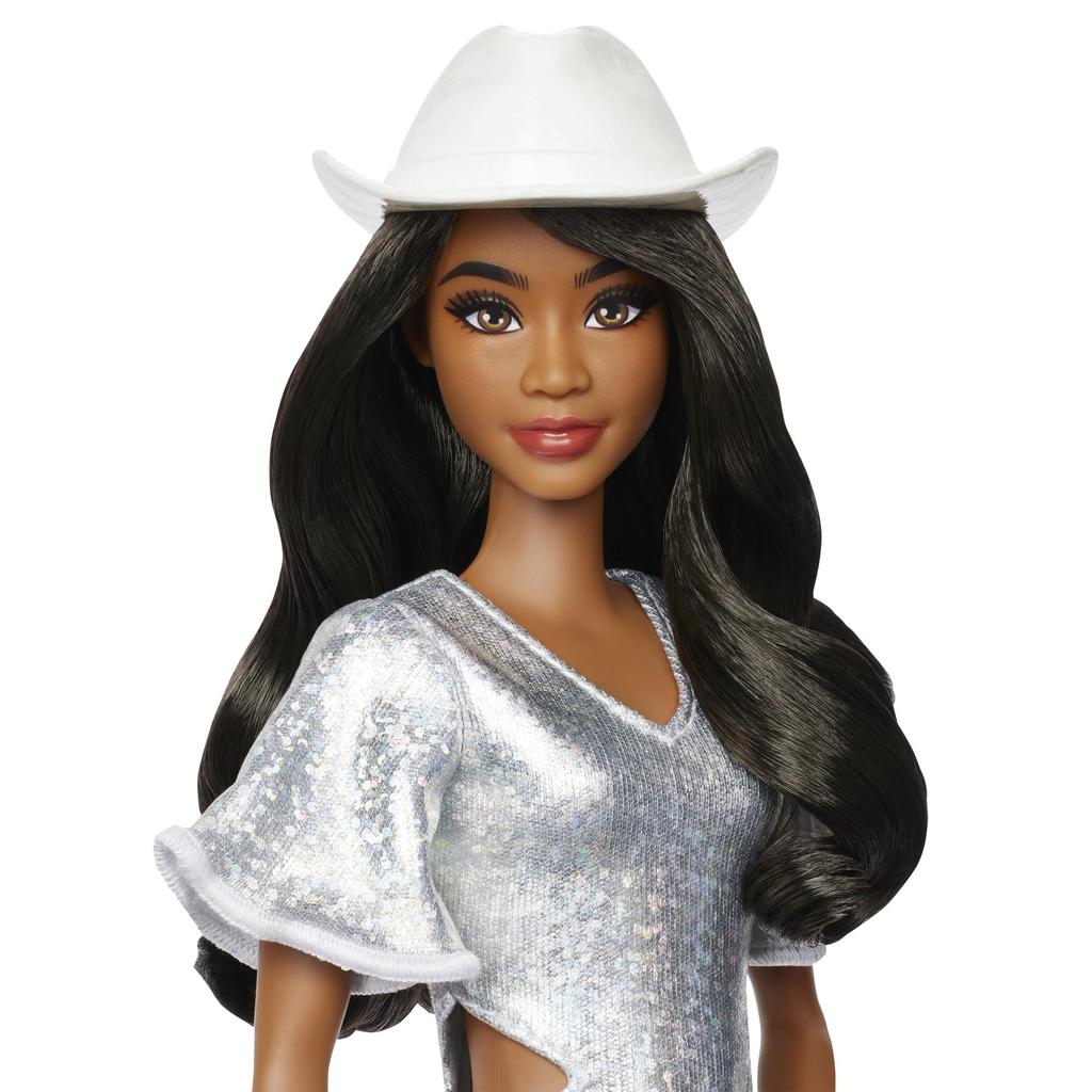 barbie Модница Блестящее Мини-платье Набор кукол Кукольный домик Ролевая игра Кукла Барби Возраст Серебряный HYT95 - Наряды & - - - 3+ - -