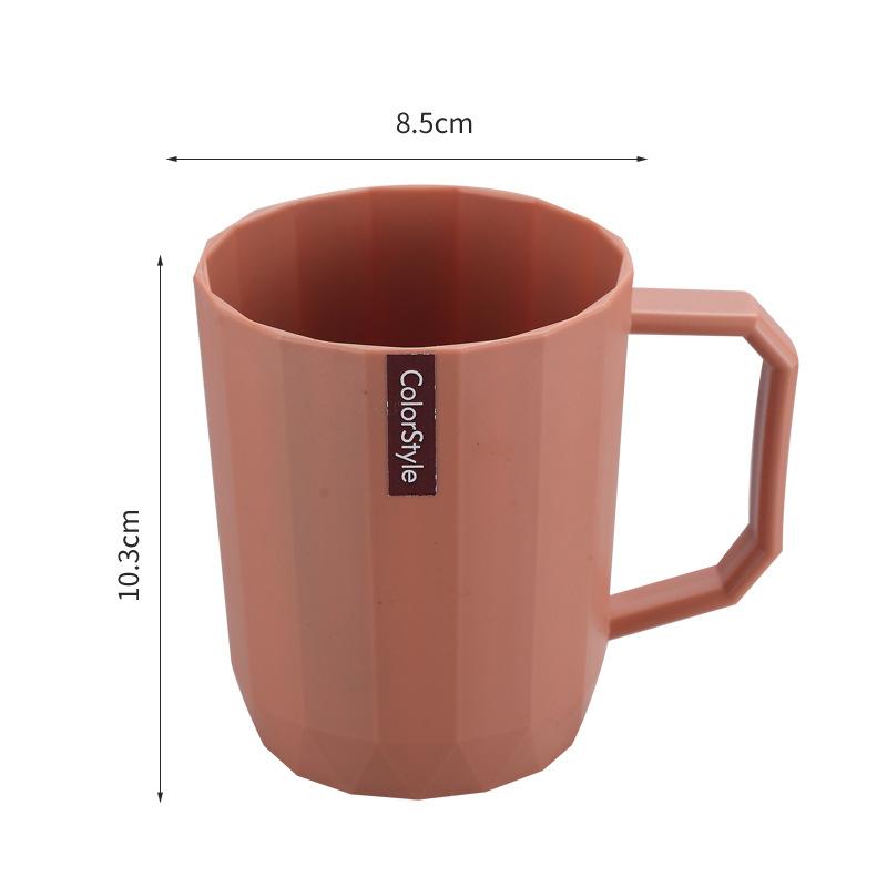 Детские парные стаканчики для полоскания рта для студентов в высококлассном отеле