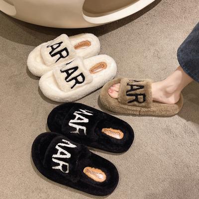 Интернет-знаменитость письмо тапочки с волосами женские тренд тапочки с волосами 2025 новая мода толстая подошва мягкая подошва уличная обувь тапочки с волосами