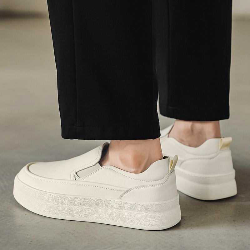 Мужская повседневная летняя обувь с толстой подошвой, мужские туфли без застежек, кожаные модные мокасины для мужчин, новинка 2024 года, удобная мужская обувь для ходьбы