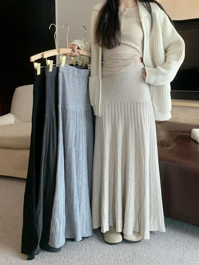Elegant Korean Pleated Midi Skirt - High Waist Fishtail Design, Hip-Hugging and Stylish