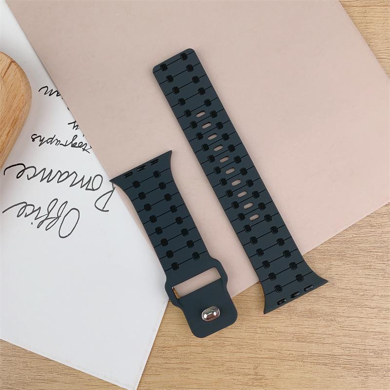 Silicone Band For Apple Watch Strap 49mm 45mm 41mm 44mm 40mm 38 42mm 46mm Bracelet Correa Iwatch Series 10 9 8 7 6 5 3 SE Ultra