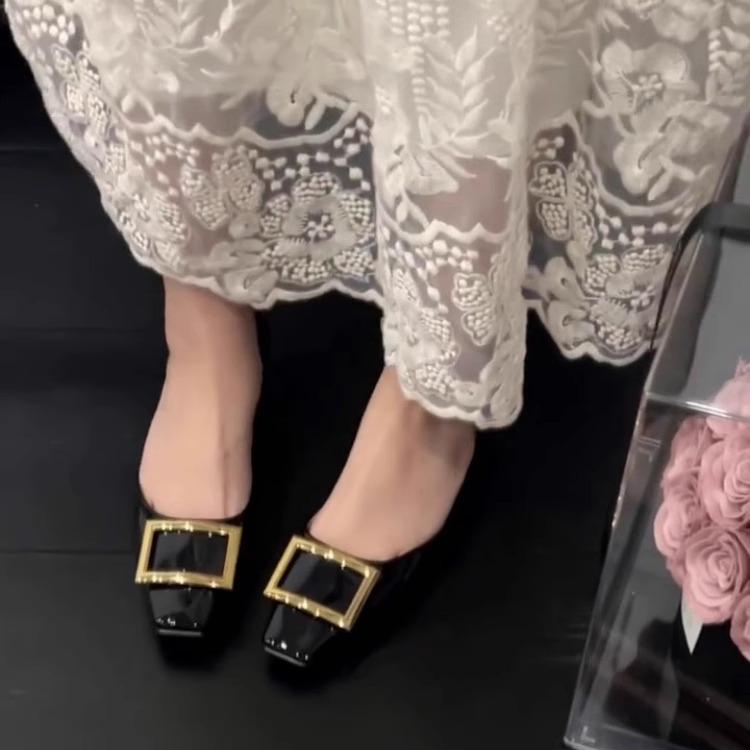 Inner heightening version~ French square head metal buckle shallow mouth single shoes femininity hollow leather one pedal commuter sandals