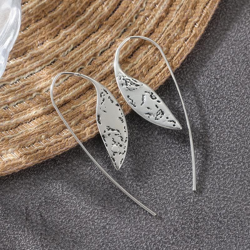 Earrings European and American retro spiral leaf earrings fashionable sexy women's earrings