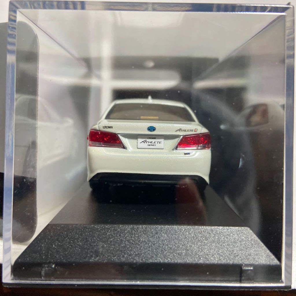 Kyosho масштаб Toyota Crown Hybrid Athlete G Белый перламутровый кристалл 210 серия Миниатюрная модель автомобиля 1/43