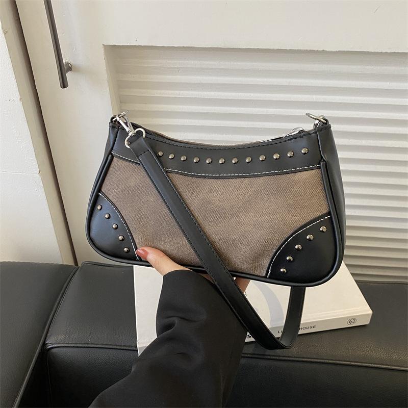 Ретро модная сумка через плечо женская зимняя 2024 новая корейская версия модный нишевый дизайн большая вместительная сумка через плечо сумка-мессенджер