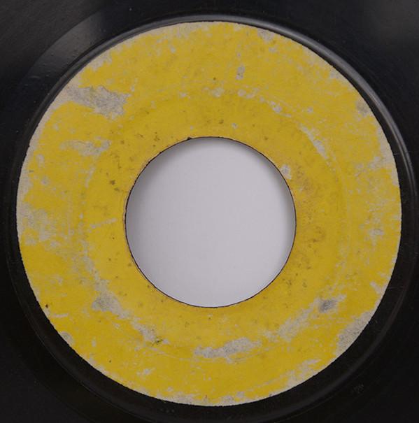 7-дюймовая пластинка ECHOES - Are You Mine / I Love You Forever NONE Hornet 1961 Jamaica Blues Б/у