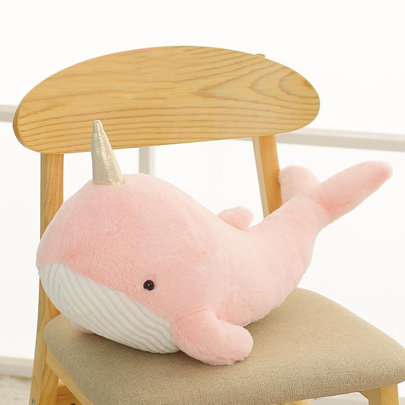 Креативная плюшевая игрушка-подушка в виде акулы-нарвала - идеальный подарок для детей