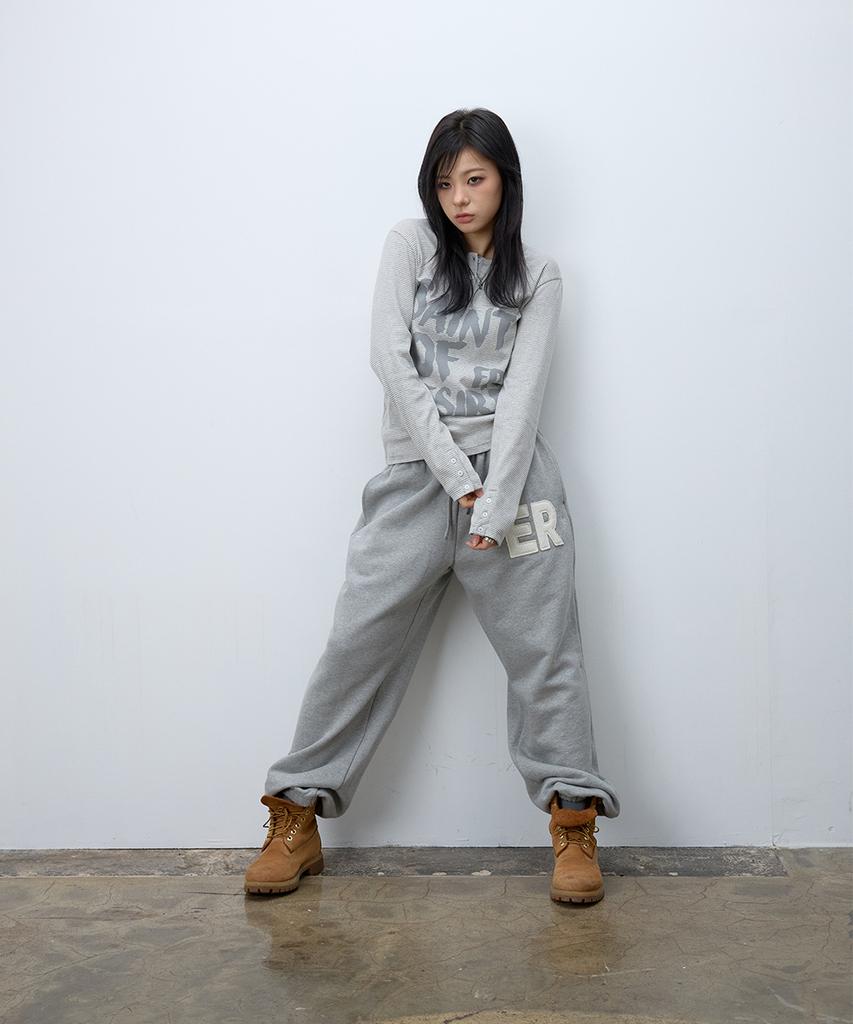 EEERRR Er Waffle Applique Long Sweat Pants (Melange)