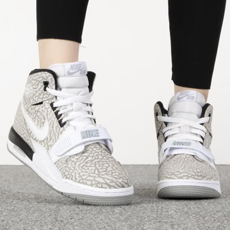 Air Jordan Legacy 312 Grade School 'Flip' (Unisex) White / White / Black Kids' Basketball Shoes AT4040 100