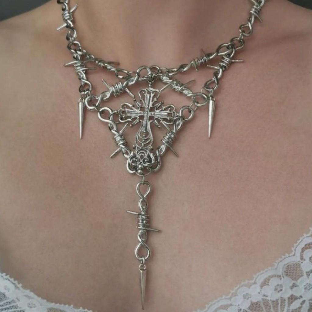 Minimalist Geometric Cross Pendant Necklace For Women With Alloy Chain Summer