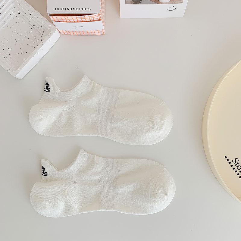 Женские спортивные носки до середины икры в корейском стиле с вышивкой в виде смайлика - Устойчивые к запаху и влагопоглощающие